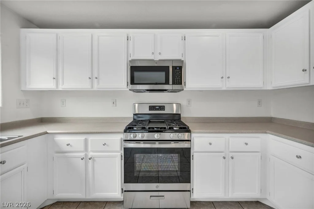 2513 Cockatiel, North Las Vegas, NV 89084