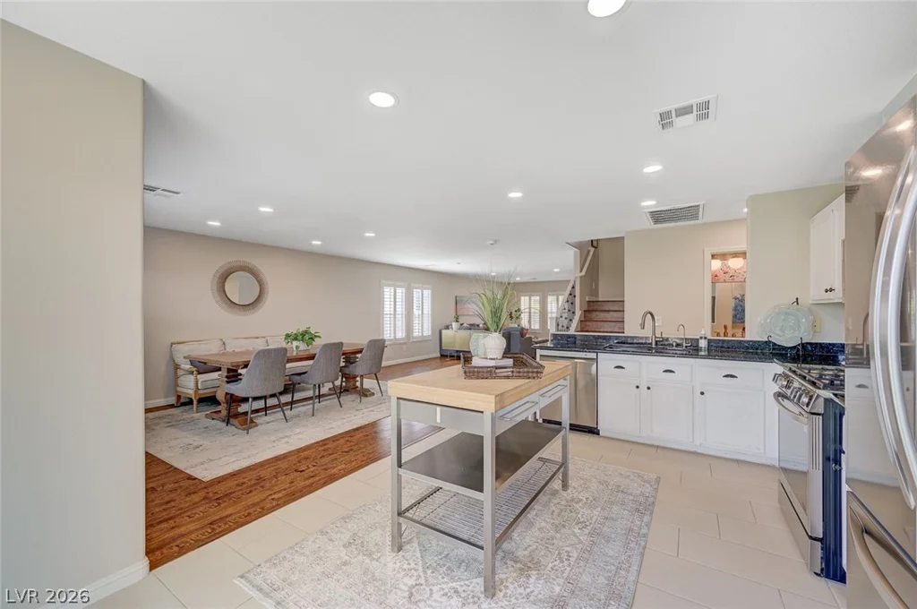 222 Willow Pond, Las Vegas, NV 89148
