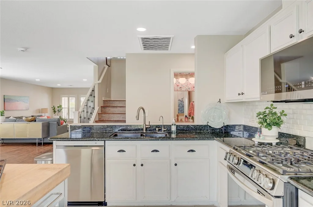 222 Willow Pond, Las Vegas, NV 89148