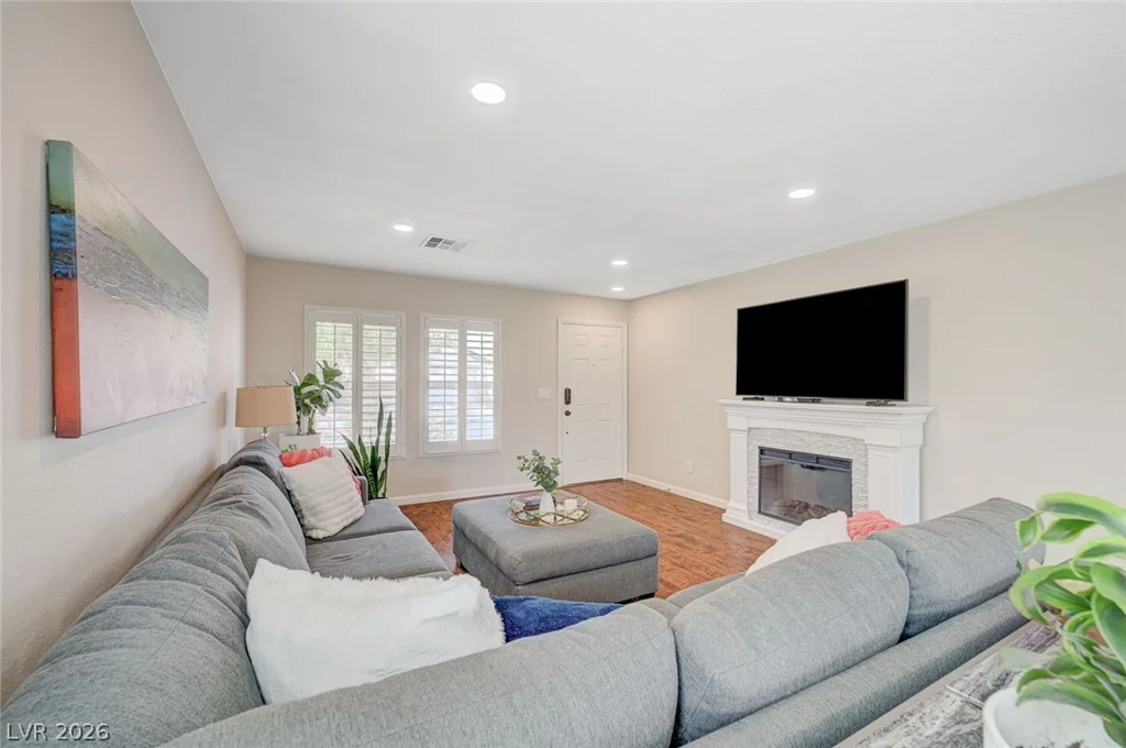 222 Willow Pond, Las Vegas, NV 89148