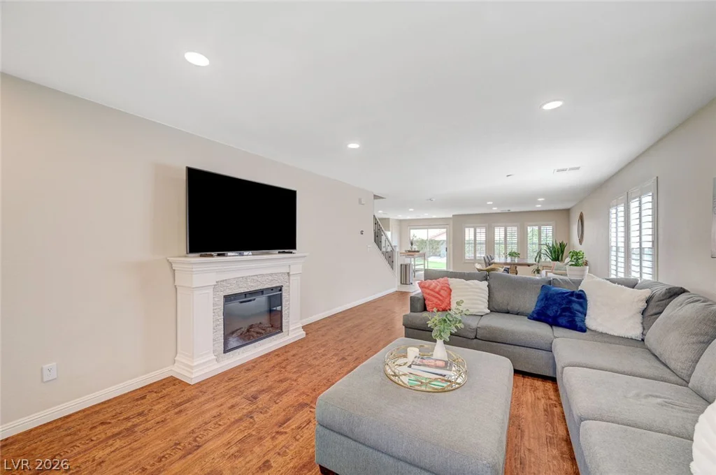222 Willow Pond, Las Vegas, NV 89148
