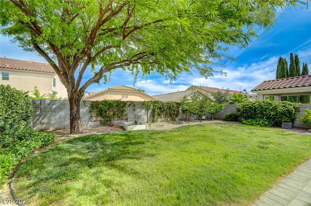 222 Willow Pond, Las Vegas, NV 89148