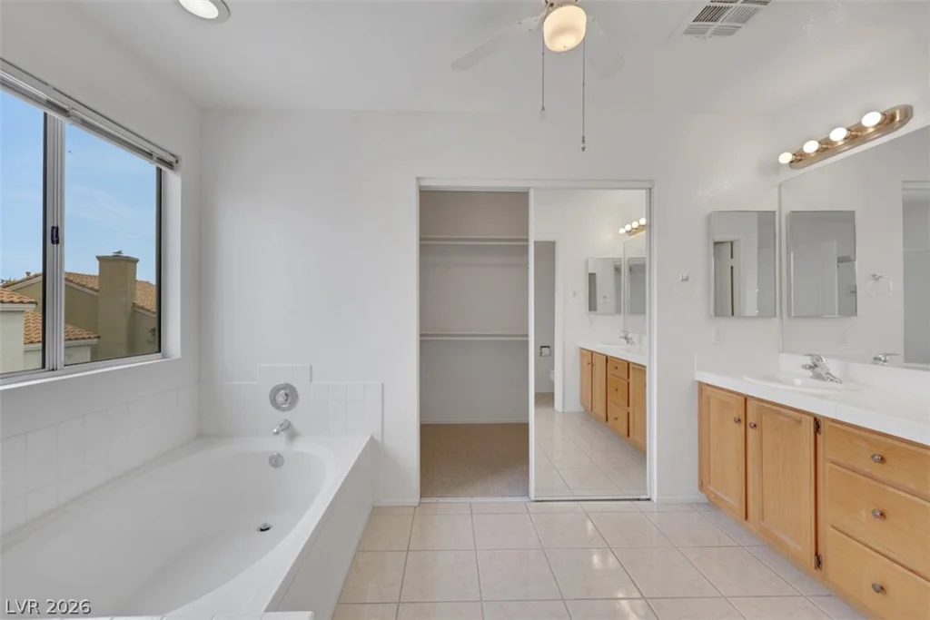 9424 Rolling Ridge, Las Vegas, NV 89134