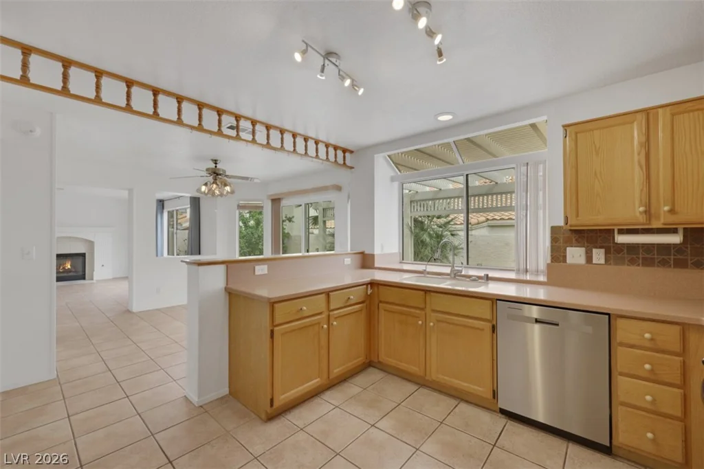 9424 Rolling Ridge, Las Vegas, NV 89134