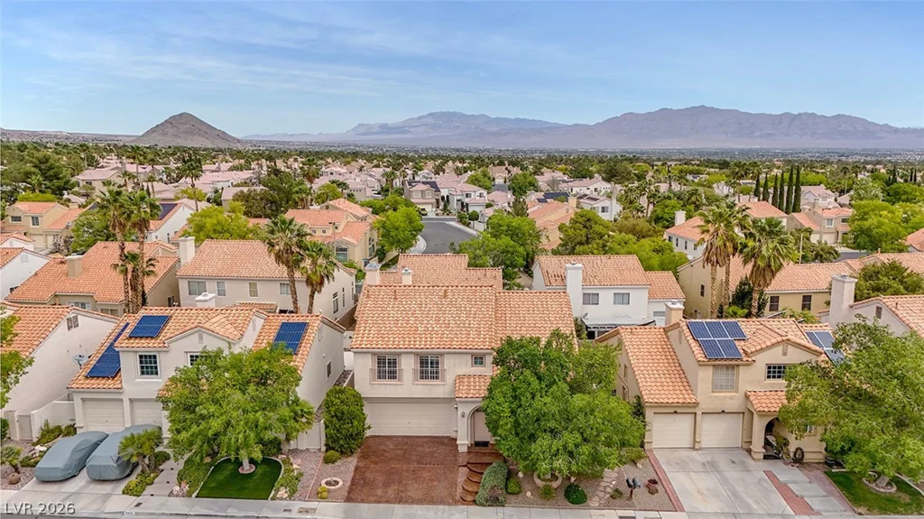 9424 Rolling Ridge, Las Vegas, NV 89134