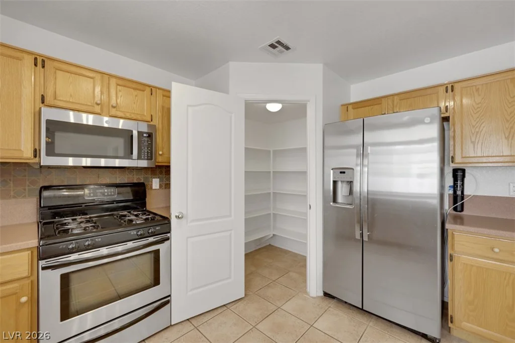 9424 Rolling Ridge, Las Vegas, NV 89134
