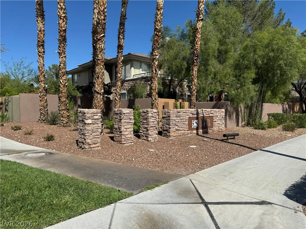 656 Peachy Canyon, Las Vegas, NV 89144