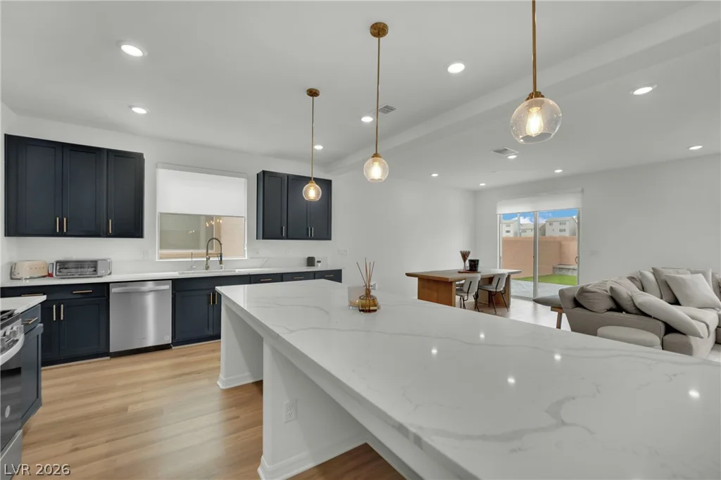 10327 Dallington, Las Vegas, NV 89141