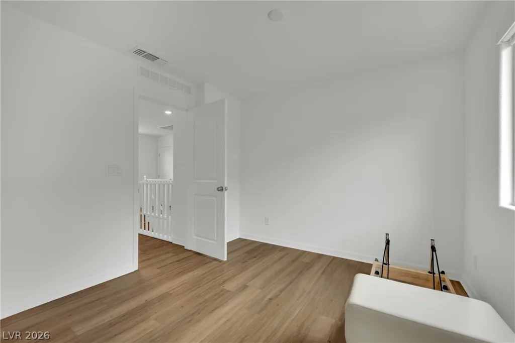 10327 Dallington, Las Vegas, NV 89141