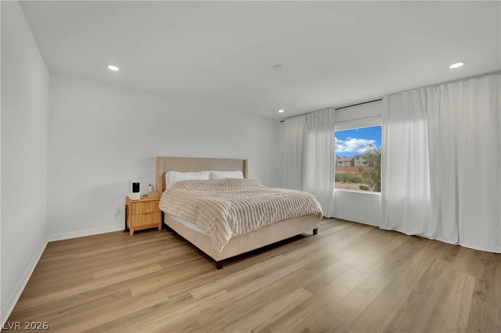 10327 Dallington, Las Vegas, NV 89141
