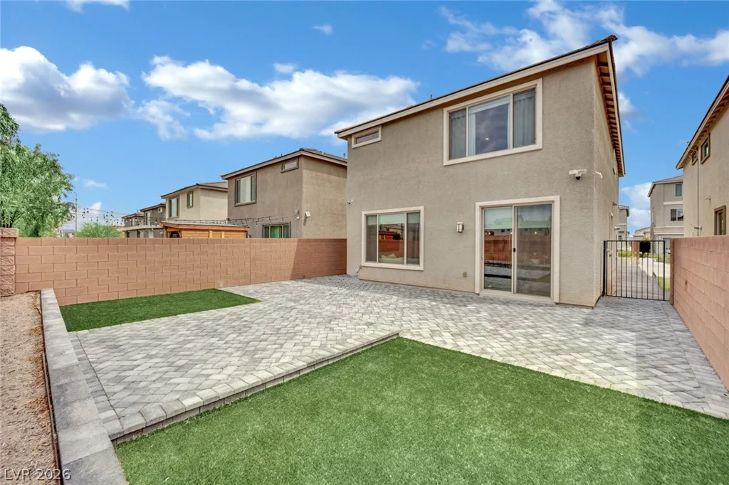 10327 Dallington, Las Vegas, NV 89141