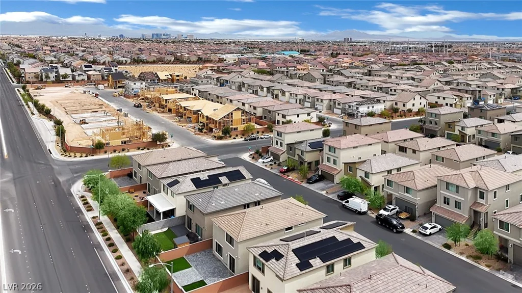 10327 Dallington, Las Vegas, NV 89141