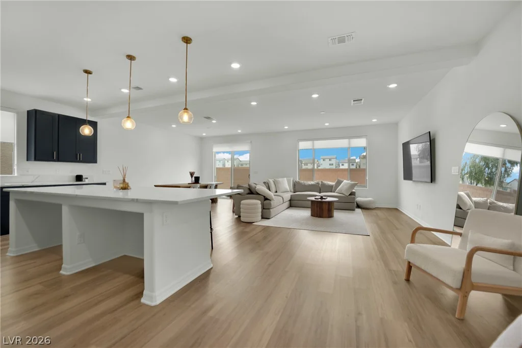 10327 Dallington, Las Vegas, NV 89141