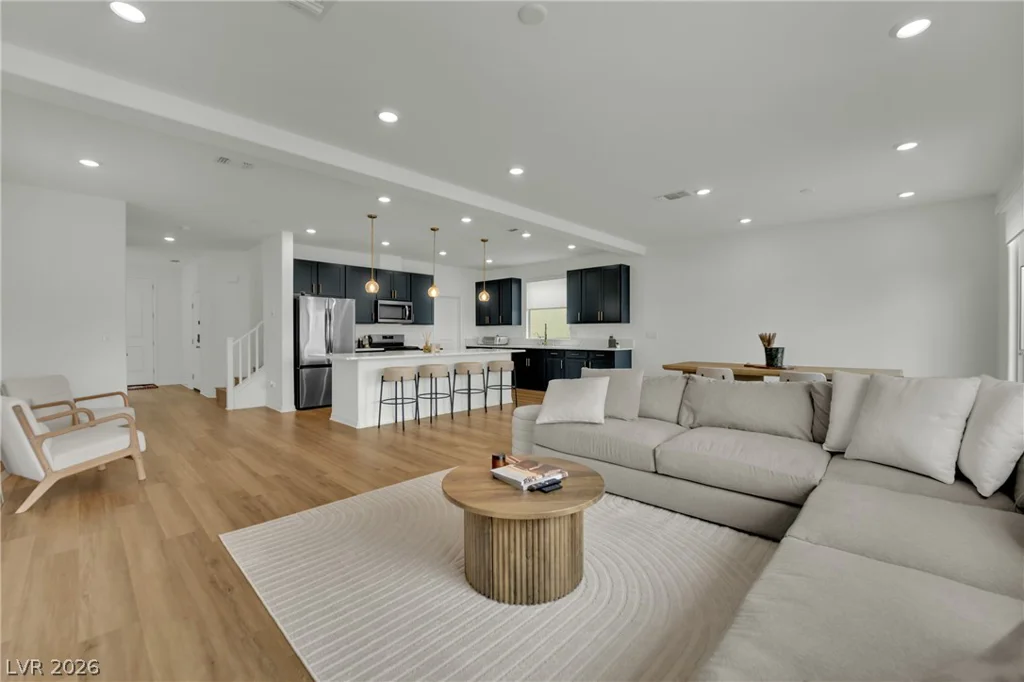 10327 Dallington, Las Vegas, NV 89141