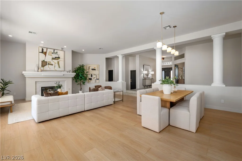 3235 CLIFF SIELER, Las Vegas, NV 89117