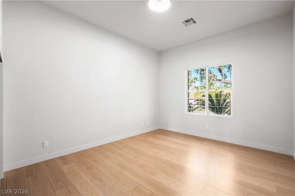 3235 CLIFF SIELER, Las Vegas, NV 89117