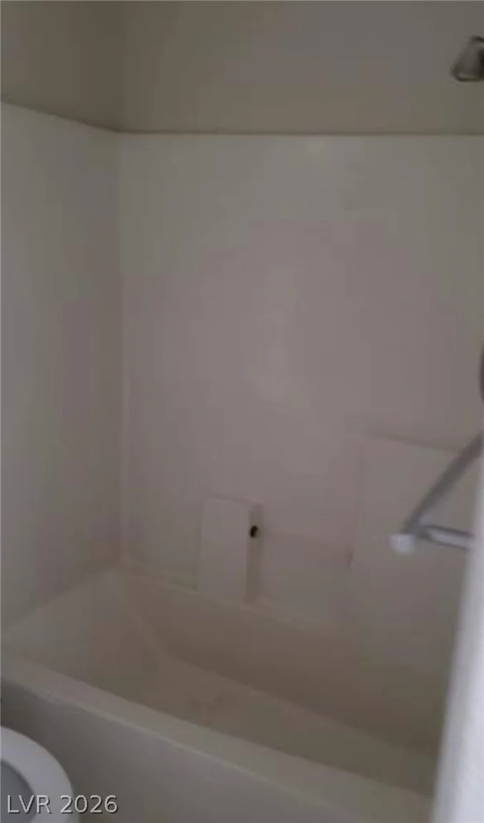 5750 Hacienda, Las Vegas, NV 89122