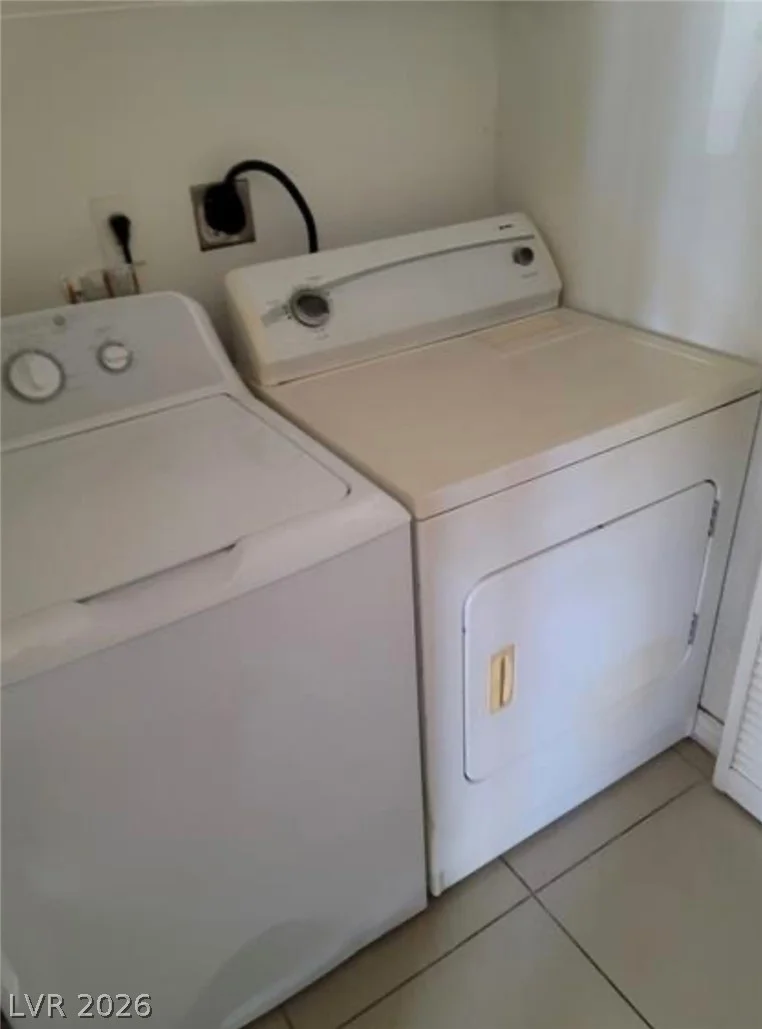 5750 Hacienda, Las Vegas, NV 89122