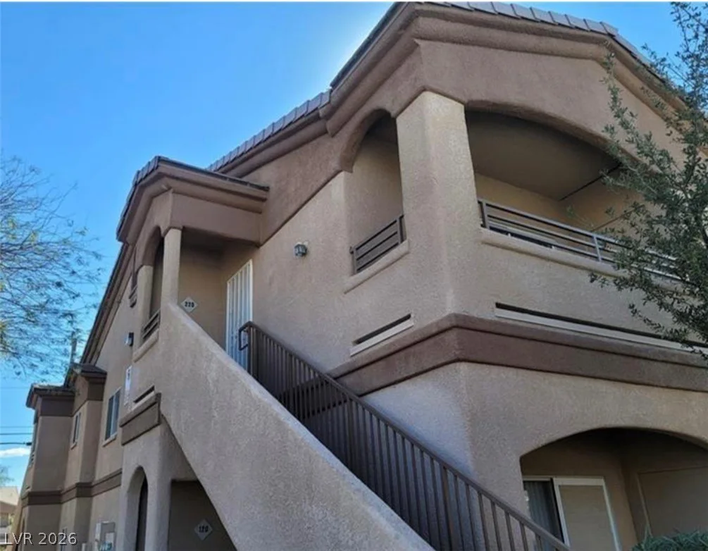 5750 Hacienda, Las Vegas, NV 89122