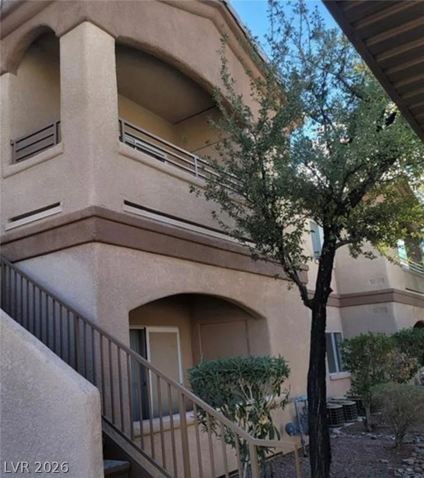 5750 Hacienda, Las Vegas, NV 89122