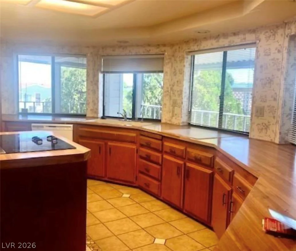 591 Lake Superior, Boulder City, NV 89005