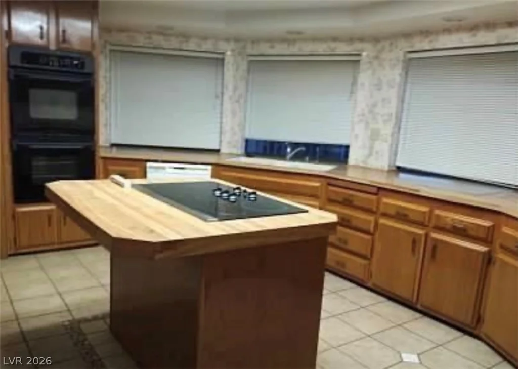 591 Lake Superior, Boulder City, NV 89005