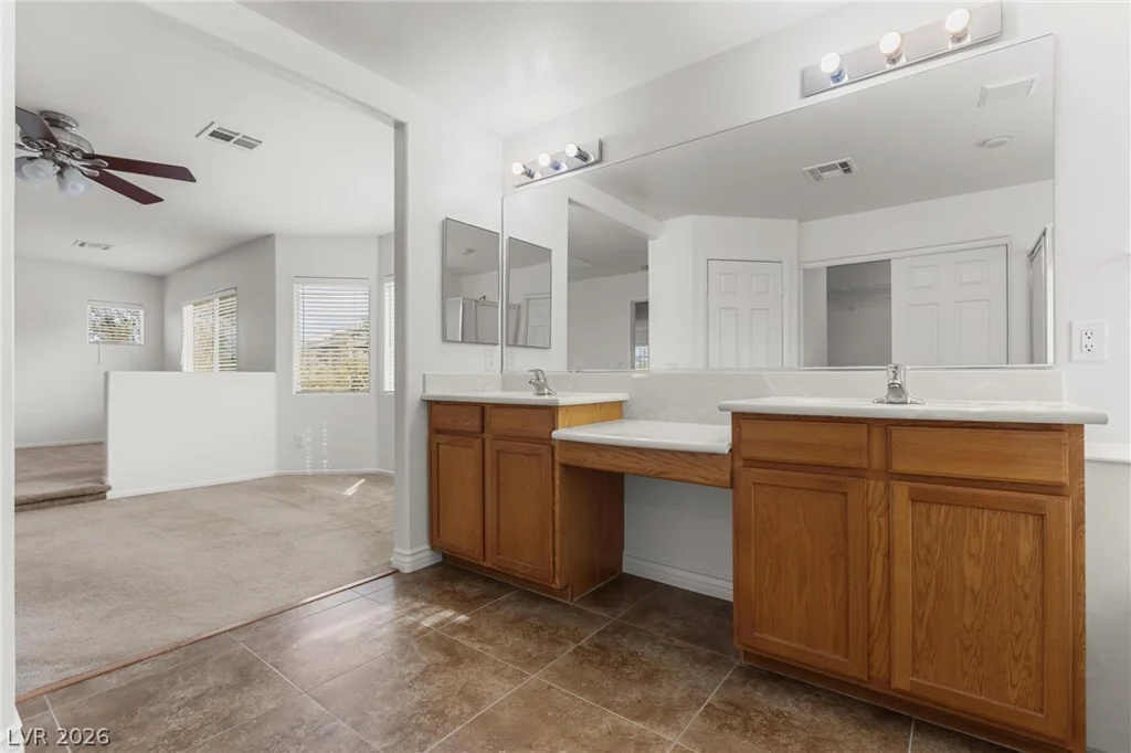 9123 Weeping Hollow, Las Vegas, NV 89178