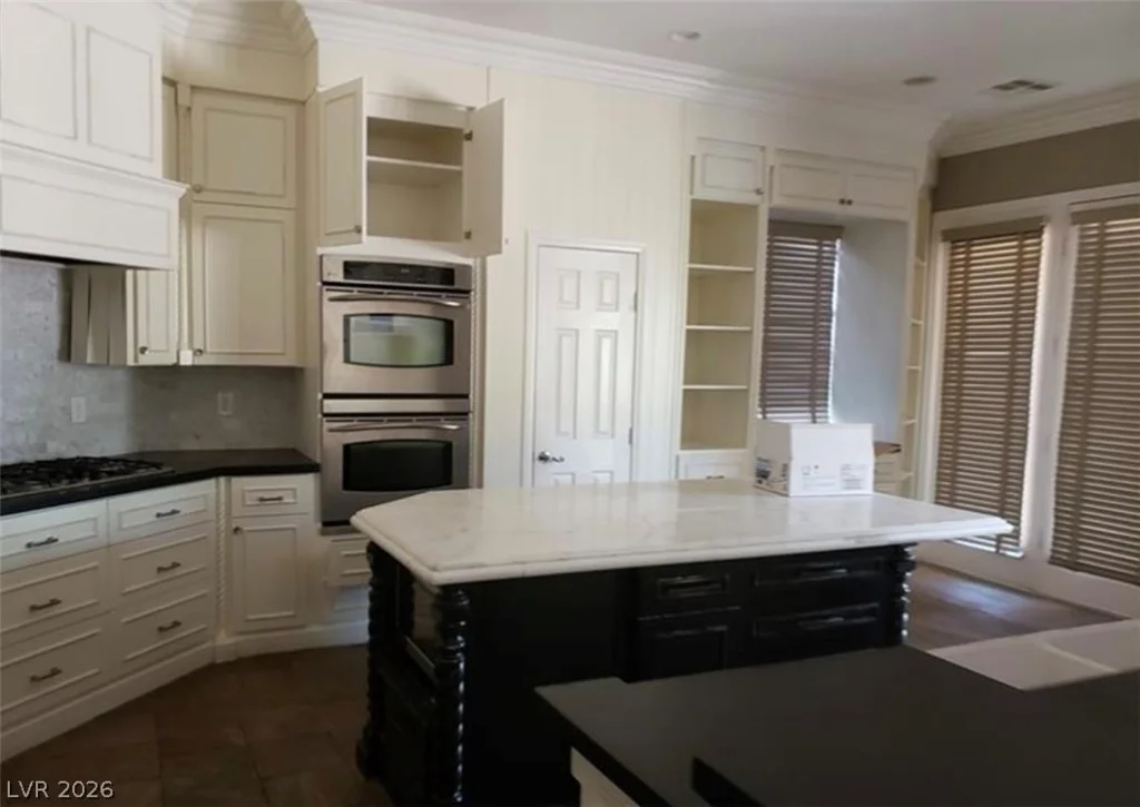 9338 Wilderness Glen, Las Vegas, NV 89178