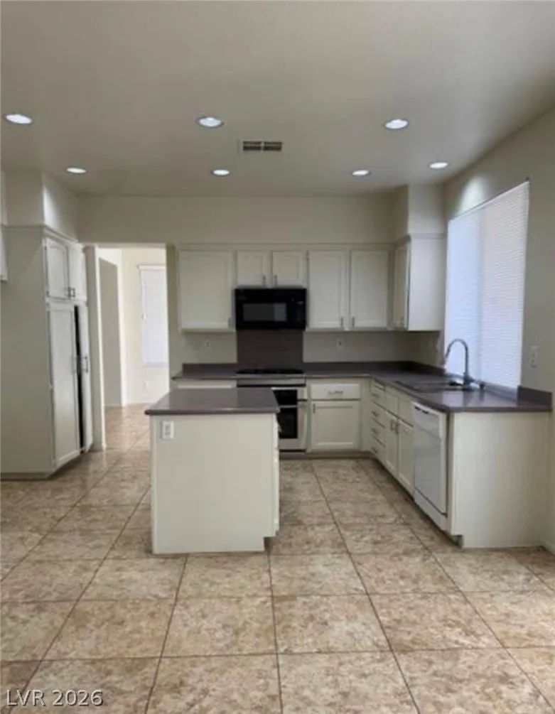 1003 Dover Glen, North Las Vegas, NV 89031