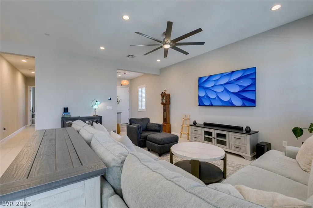 9028 Skye Treeline, Las Vegas, NV 89166