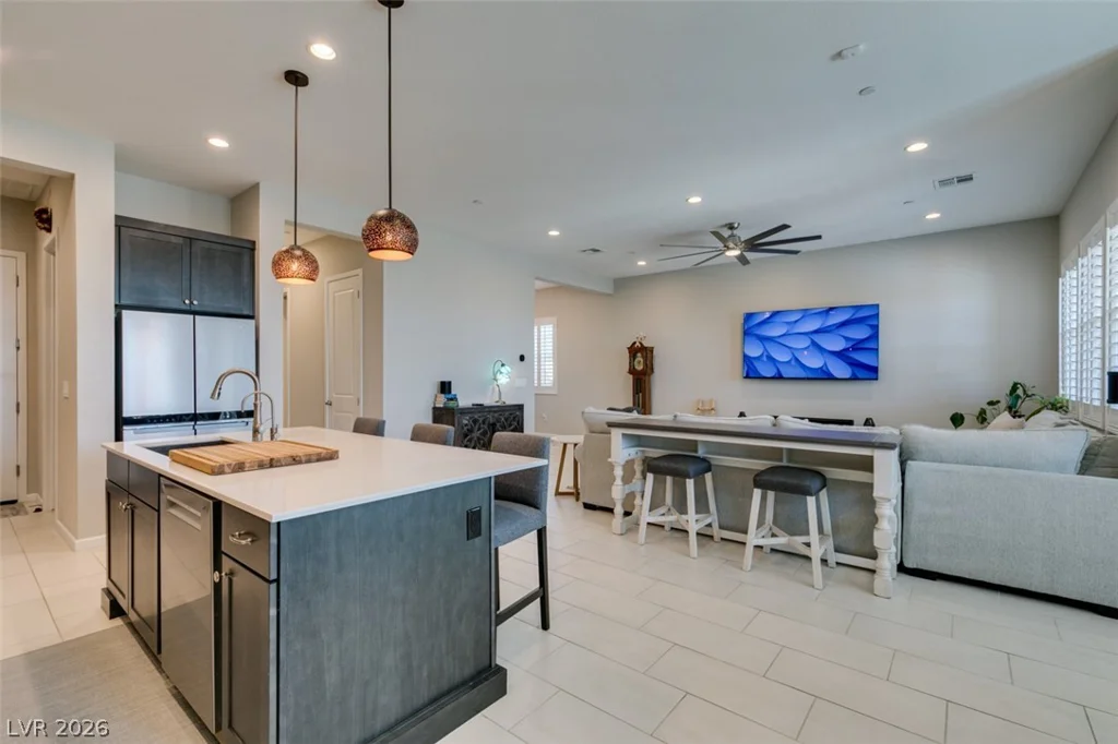 9028 Skye Treeline, Las Vegas, NV 89166