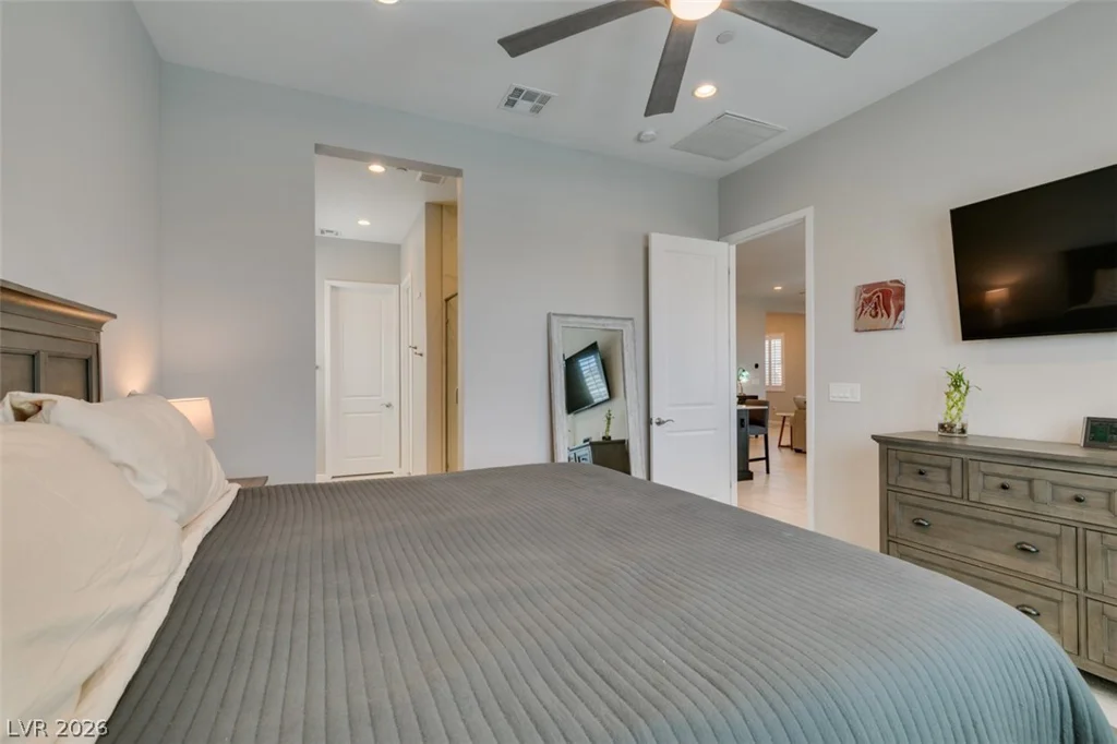 9028 Skye Treeline, Las Vegas, NV 89166