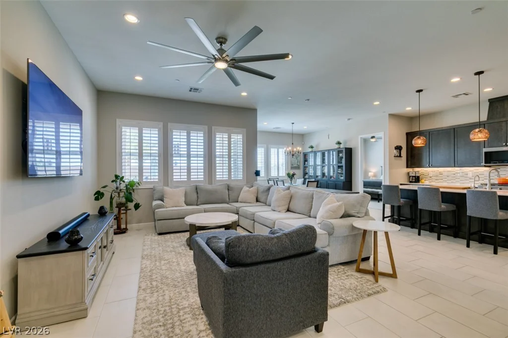 9028 Skye Treeline, Las Vegas, NV 89166