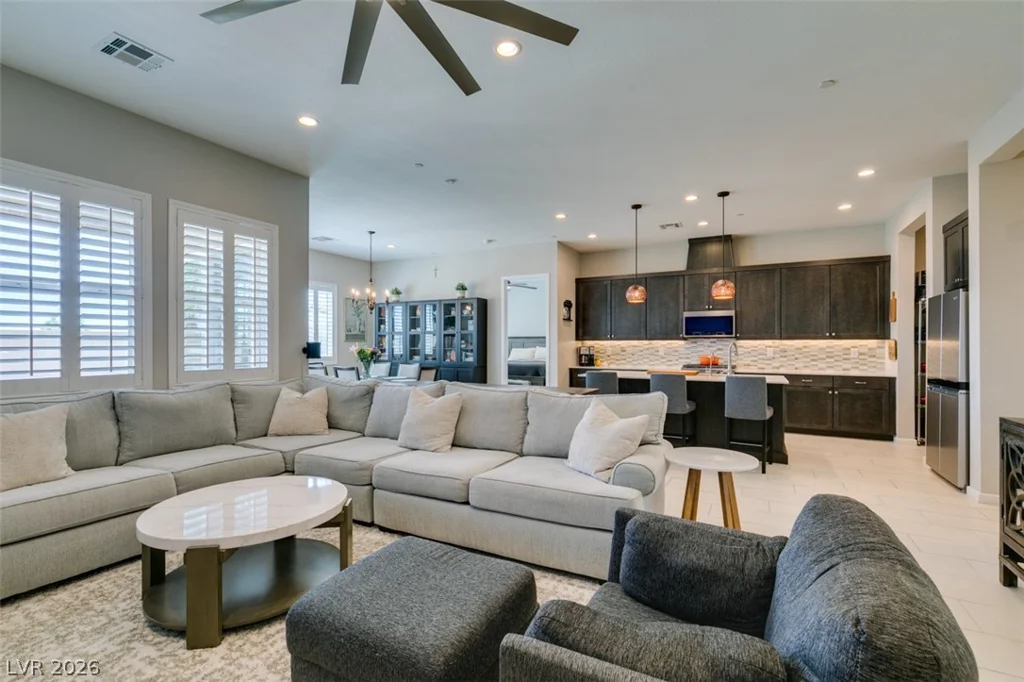 9028 Skye Treeline, Las Vegas, NV 89166