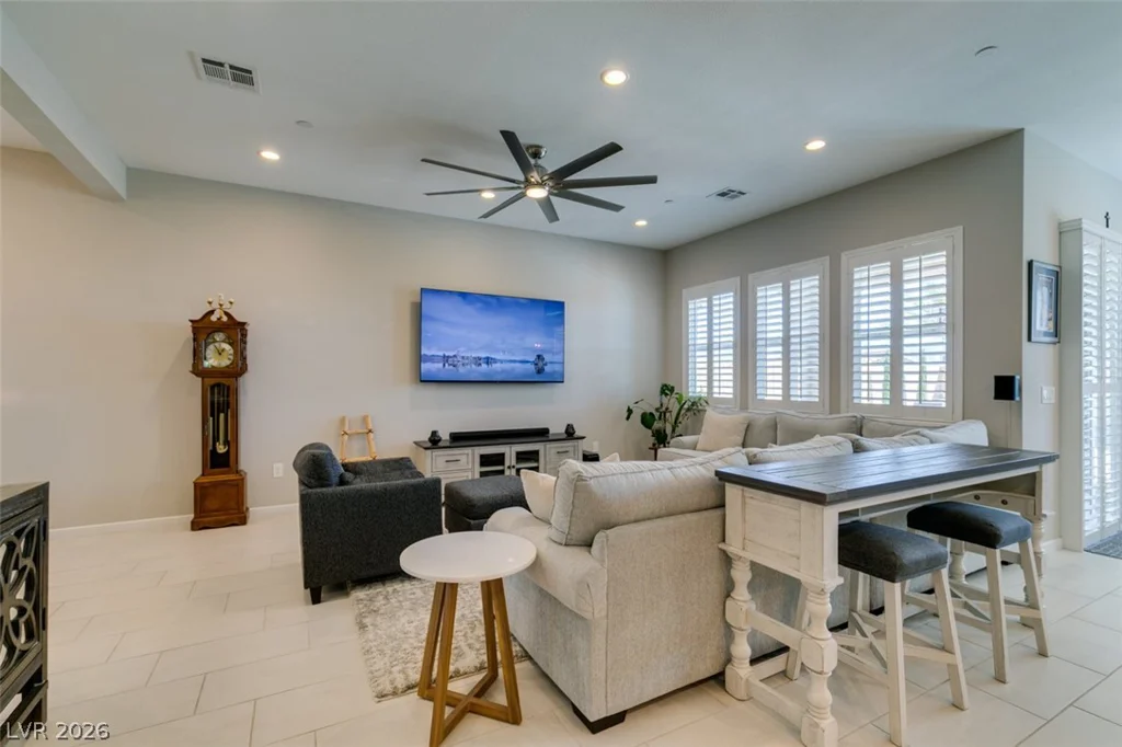 9028 Skye Treeline, Las Vegas, NV 89166