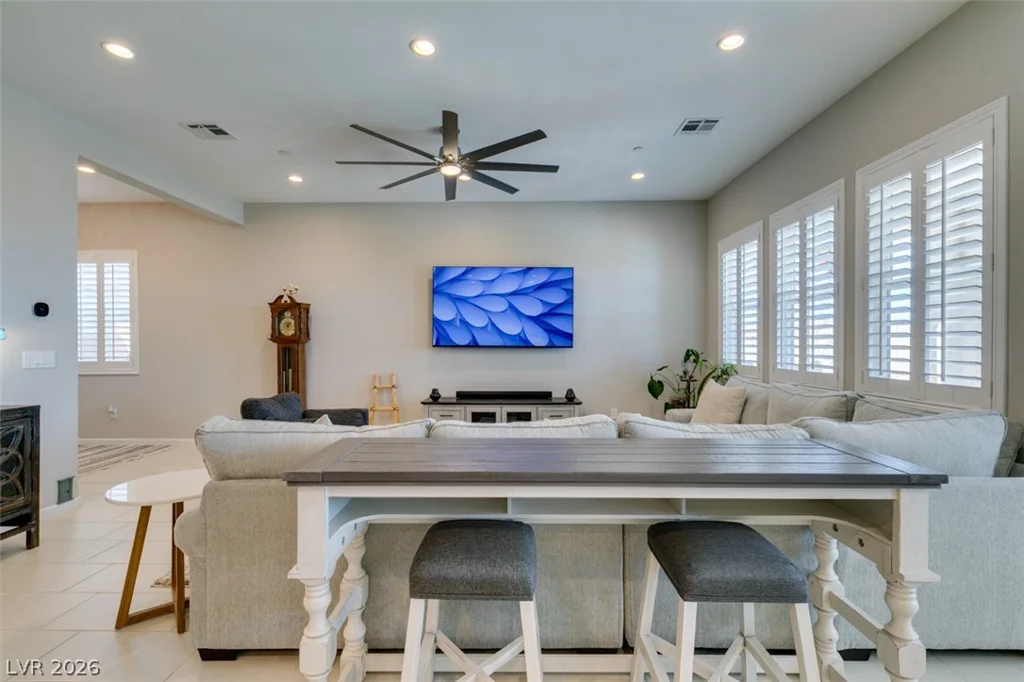9028 Skye Treeline, Las Vegas, NV 89166