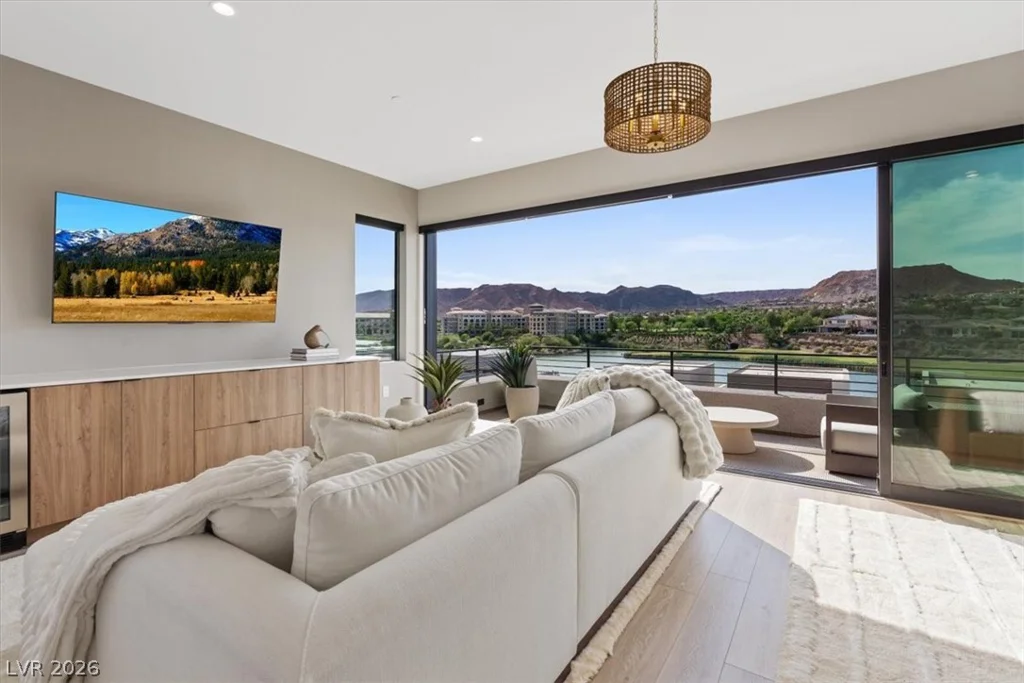 40 Heron Harbour, Henderson, NV 89011
