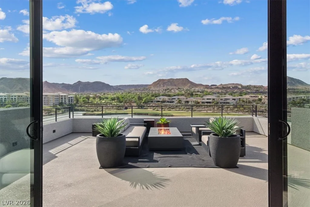 40 Heron Harbour, Henderson, NV 89011