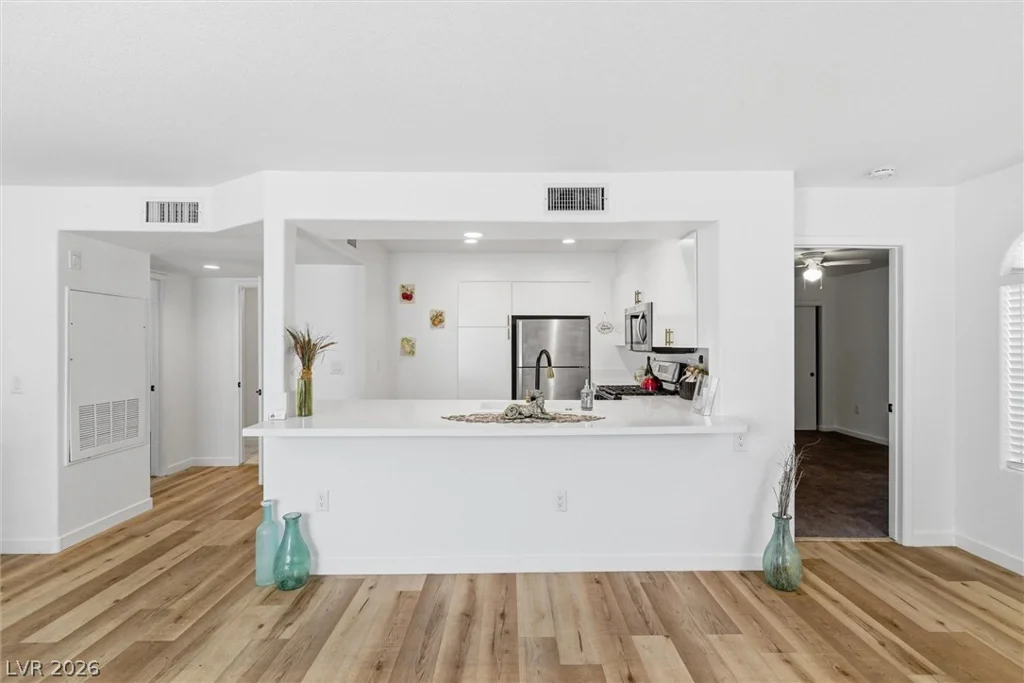 7950 Flamingo, Las Vegas, NV 89147