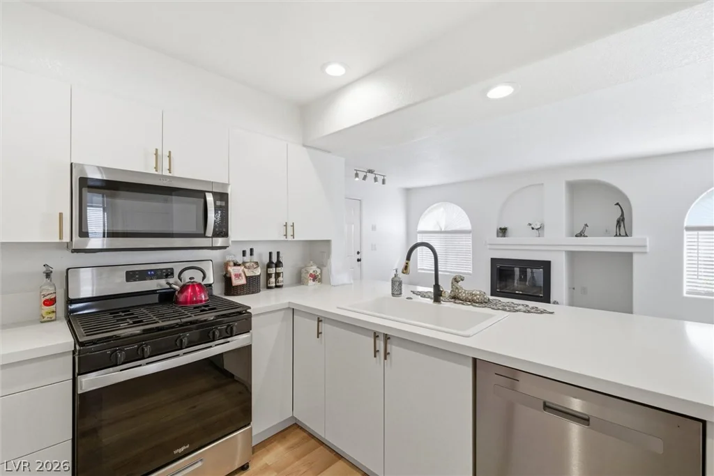 7950 Flamingo, Las Vegas, NV 89147