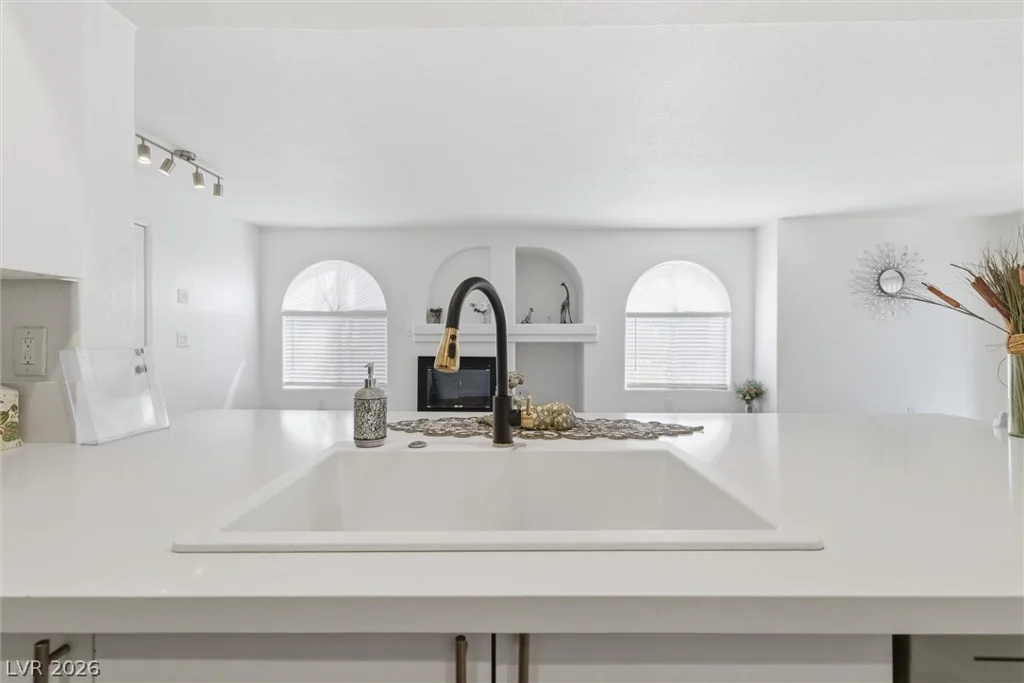 7950 Flamingo, Las Vegas, NV 89147