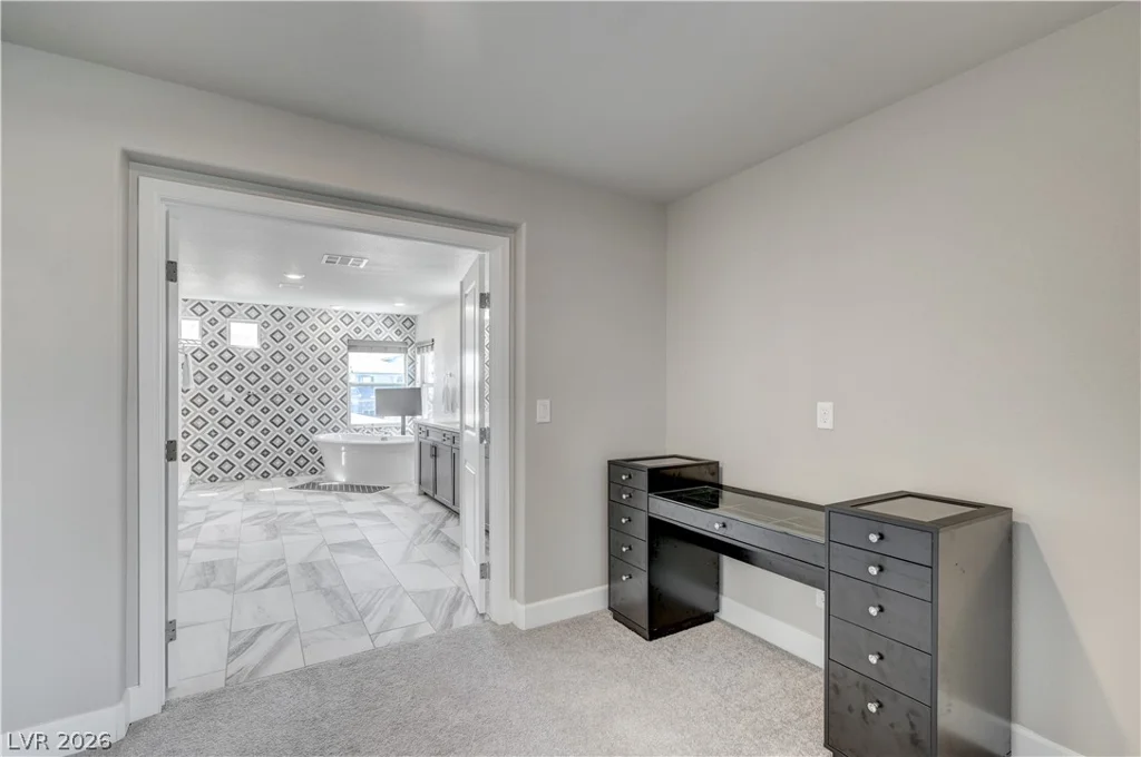 8603 Hallcrest, Las Vegas, NV 89139