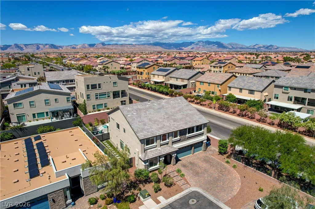 8603 Hallcrest, Las Vegas, NV 89139
