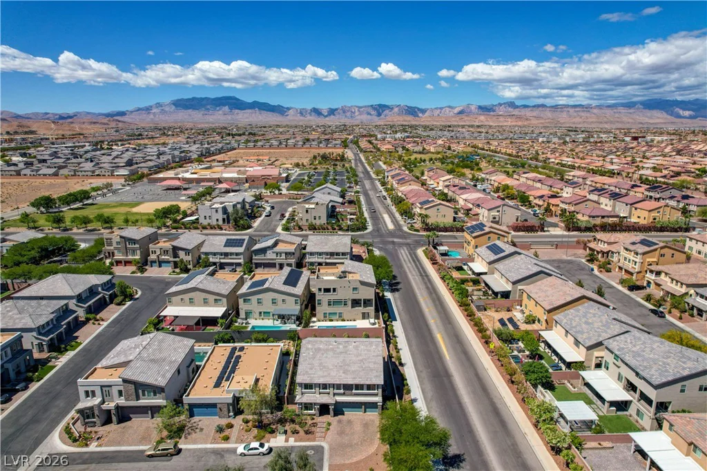 8603 Hallcrest, Las Vegas, NV 89139