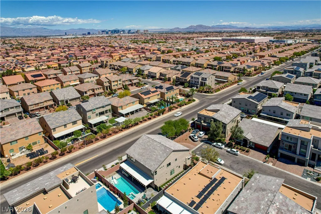8603 Hallcrest, Las Vegas, NV 89139