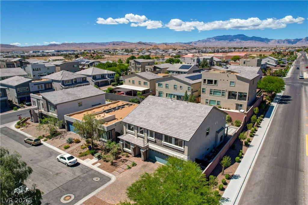 8603 Hallcrest, Las Vegas, NV 89139