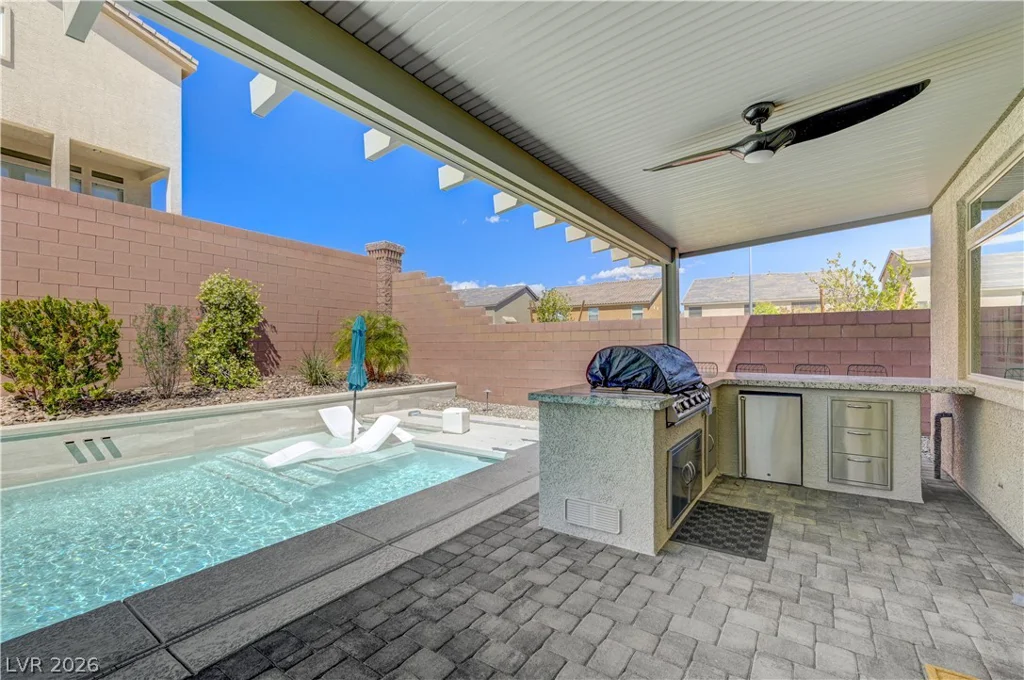 8603 Hallcrest, Las Vegas, NV 89139