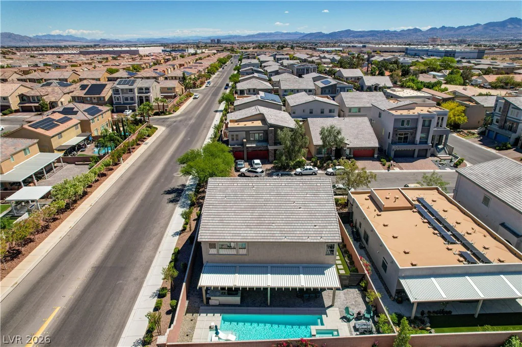 8603 Hallcrest, Las Vegas, NV 89139