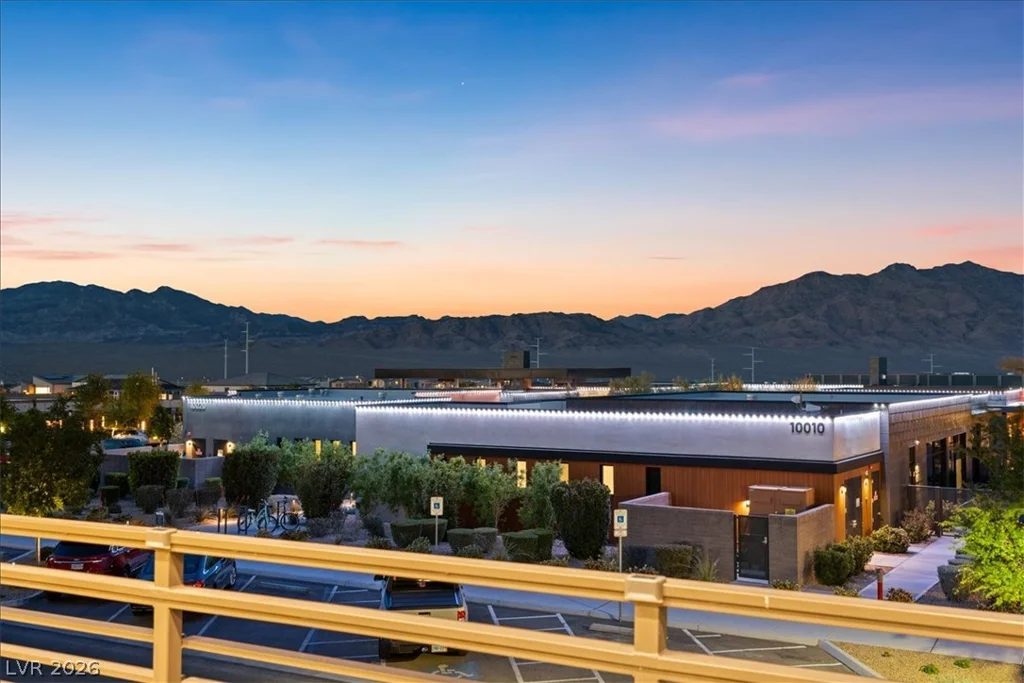 10001 Hematite, Las Vegas, NV 89143