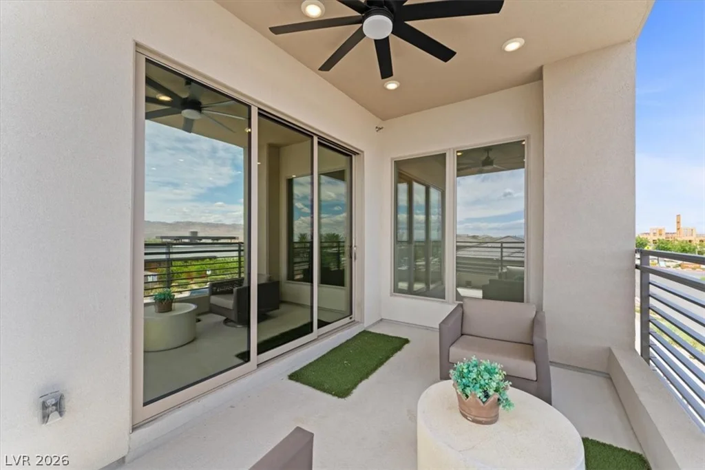 10001 Hematite, Las Vegas, NV 89143